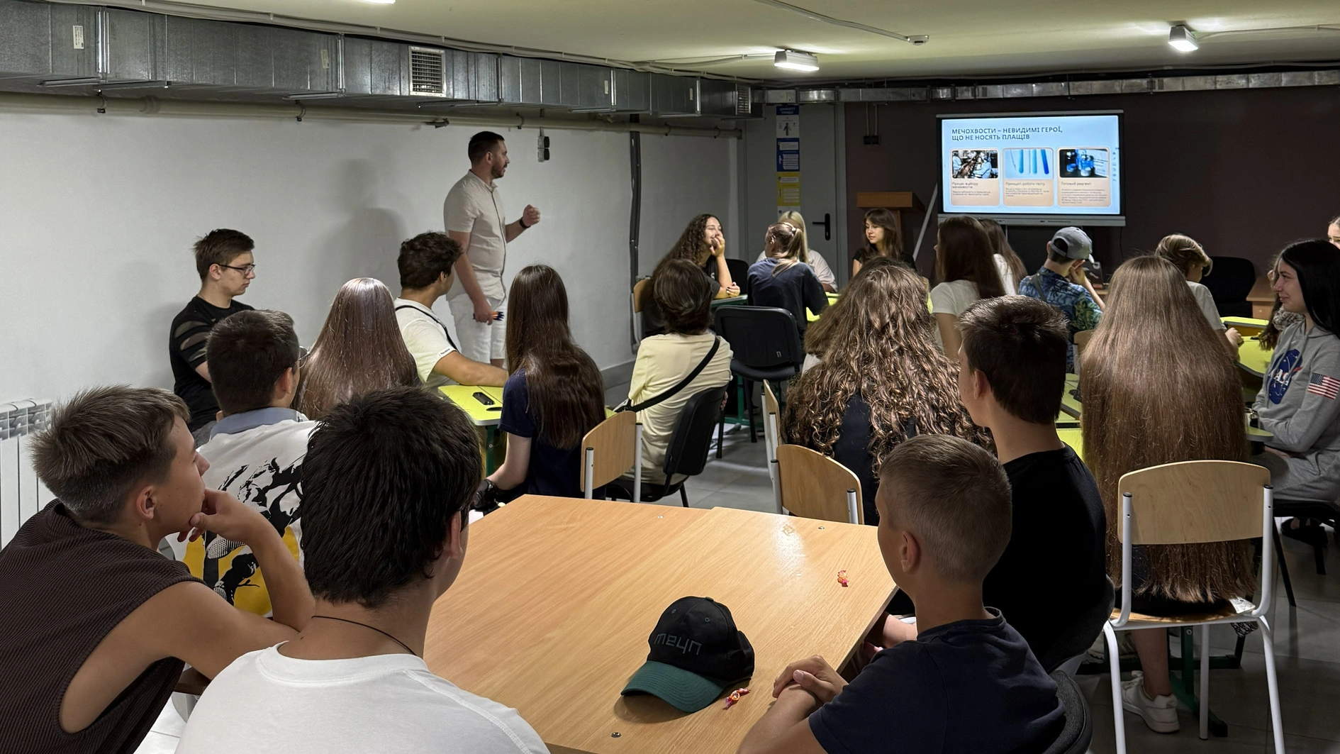 Гуманна освіта та волонтерство