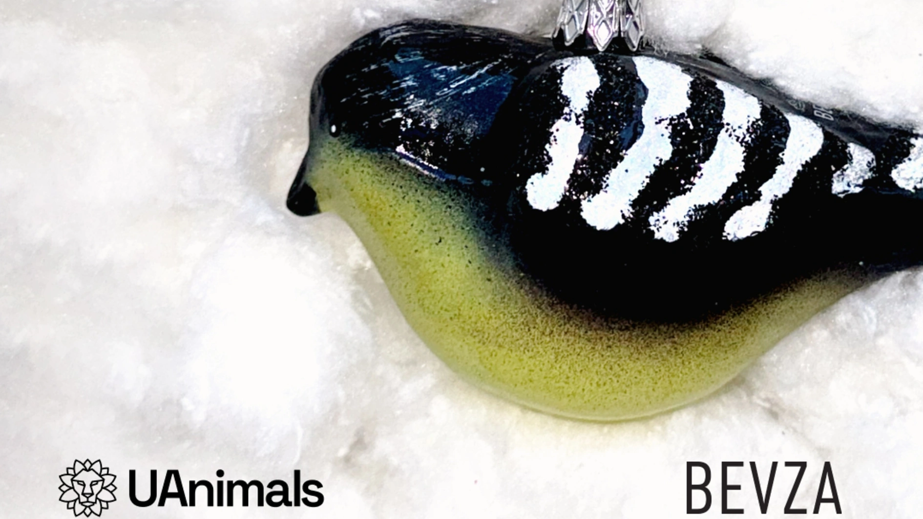 UAnimals і BEVZA розігрують ялинкові прикраси за донат