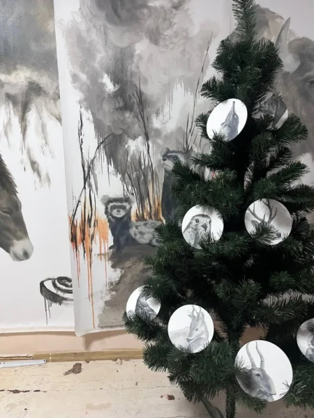 Ялинки-інсталяції «Природа у вогні»