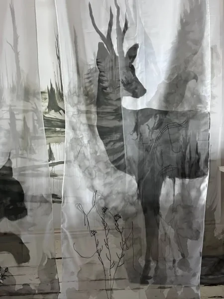 Ялинки-інсталяції «Природа у вогні»